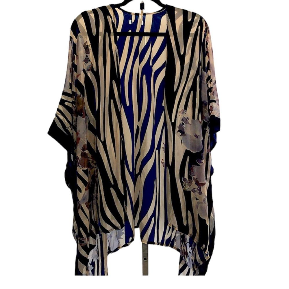 Navy Blue/ Tan Geometric & Floral Print Shrug OS